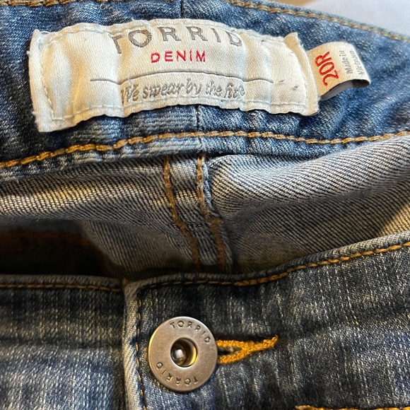 Torrid Blue relaxed boot Women's Jeans size 20R - Picture 6 of 7